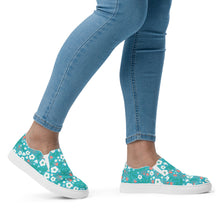 Load image into Gallery viewer, Aqua Garden - Women’s slip-on canvas shoes
